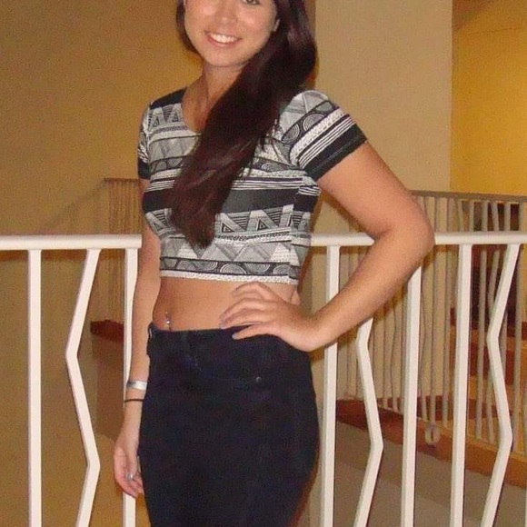 2/$30 American Apparel Crop Top - Picture 6 of 6